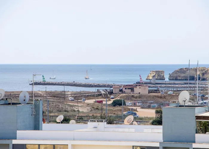 Urban Beach - Izato Paraiso